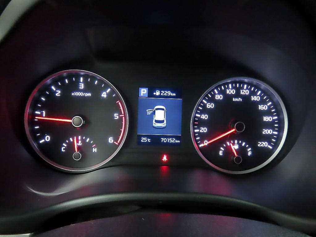 KIA Stonic - Vista 8