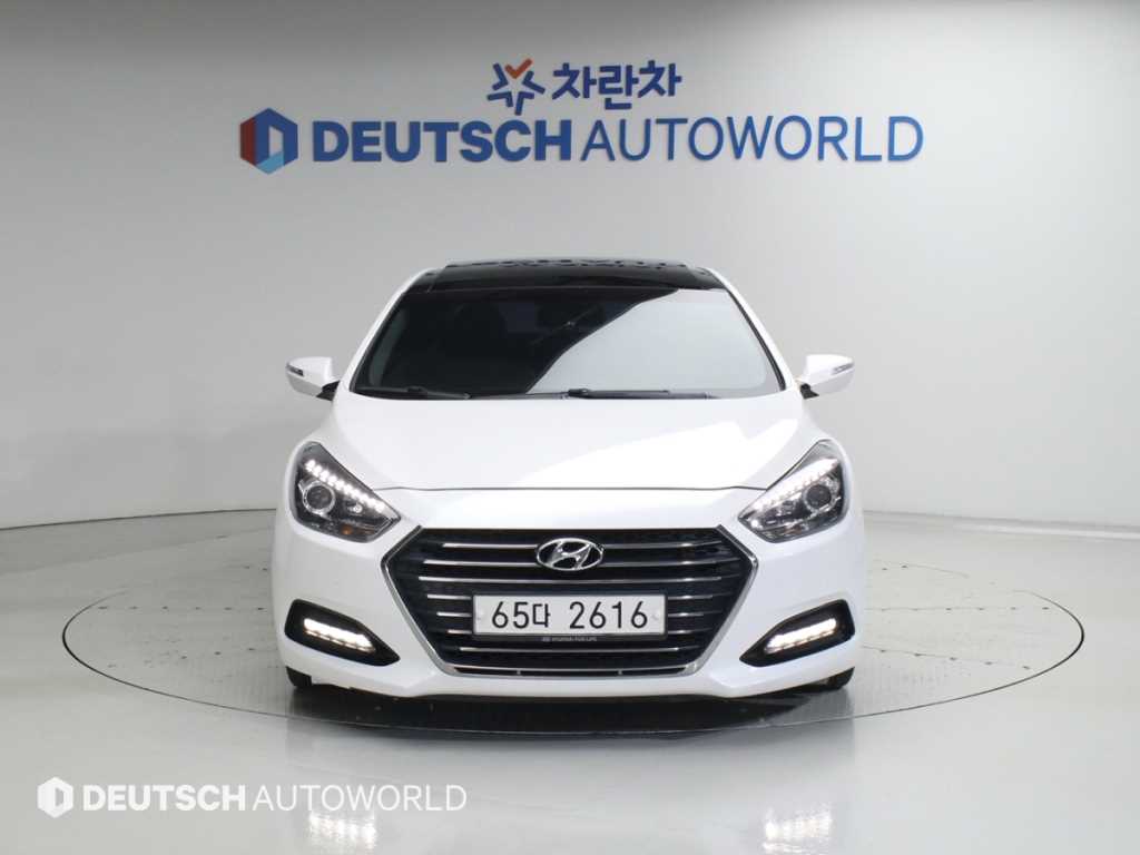 HYUNDAI i40 - Vista 3