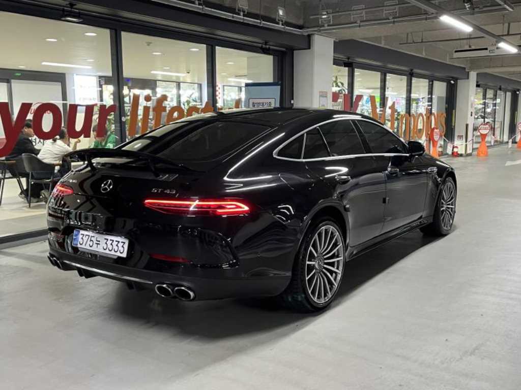 Mercedes Benz AMG GT - Vista 4