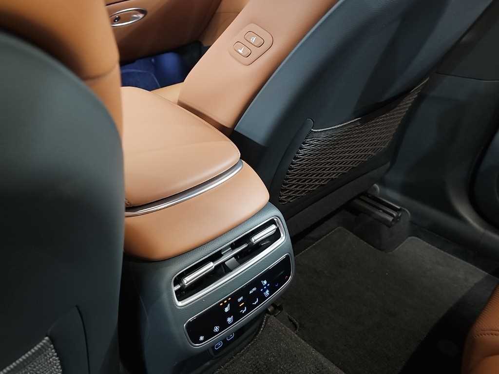 Genesis GV70 2025 Blanco - Importación desde Corea - HF Imports Iquique - Foto 13