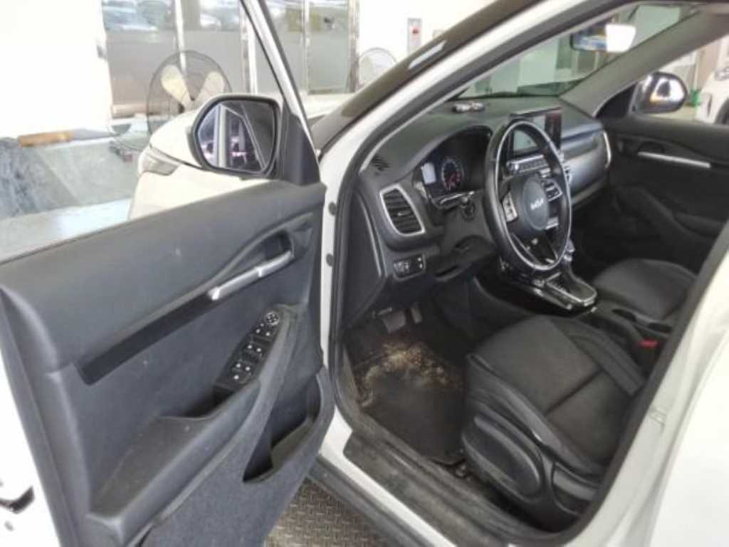 KIA Seltos - Vista 9