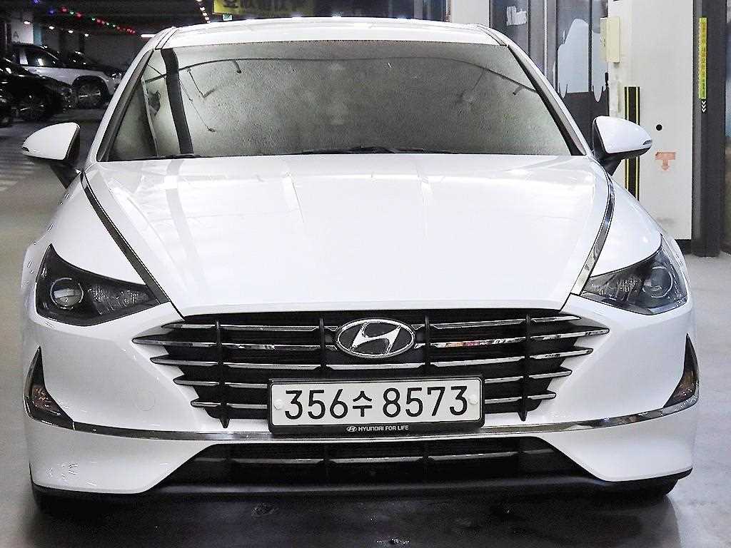 HYUNDAI Sonata - Vista 2