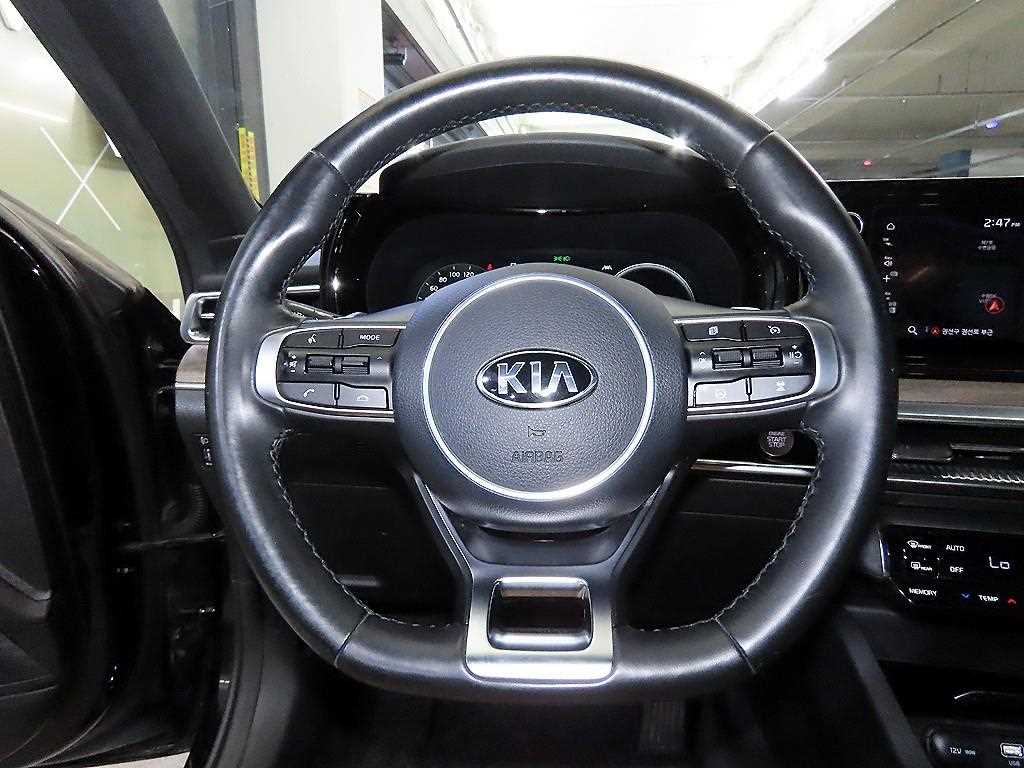KIA K5 - Vista 8
