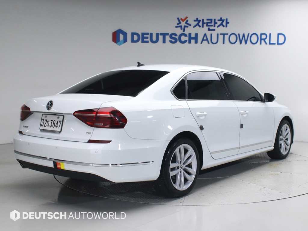 Volkswagen Passat - Vista 2