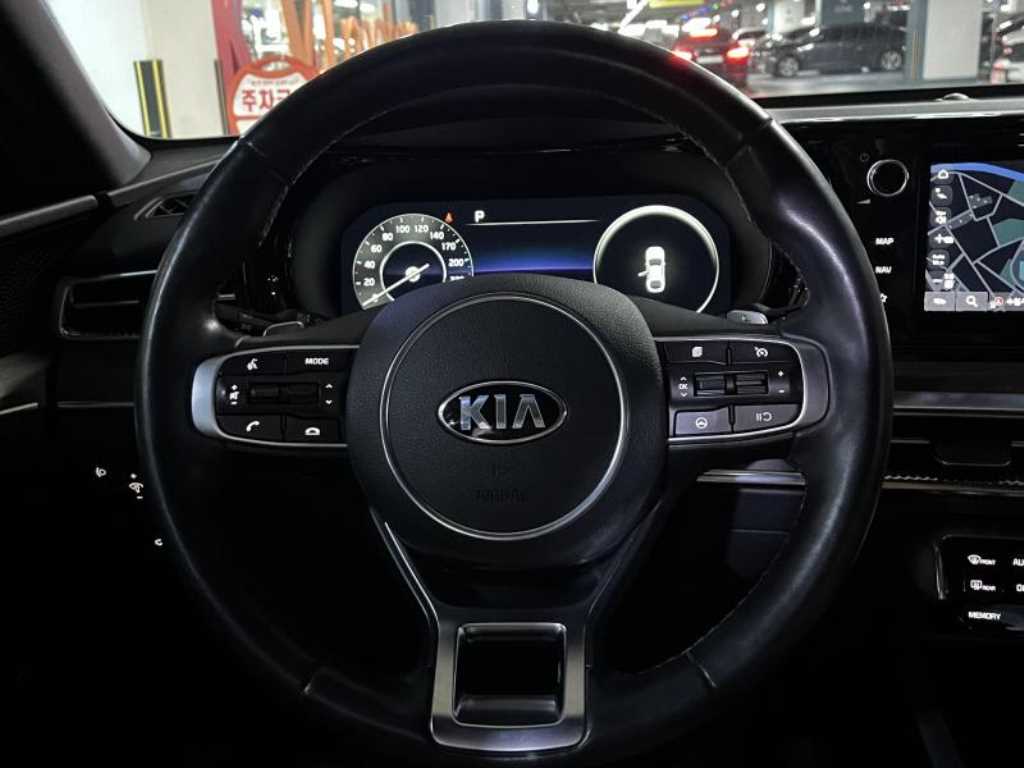 KIA K5 - Vista 10