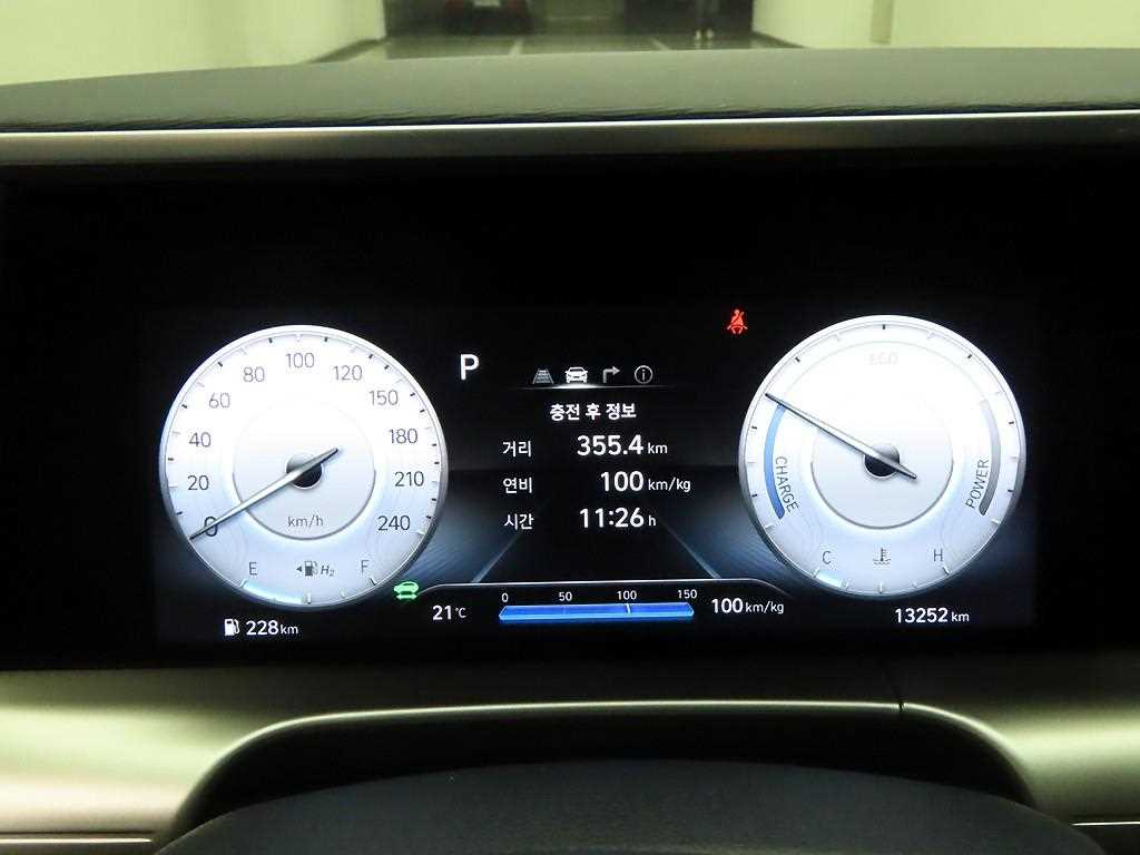 HYUNDAI Nexo - Vista 5
