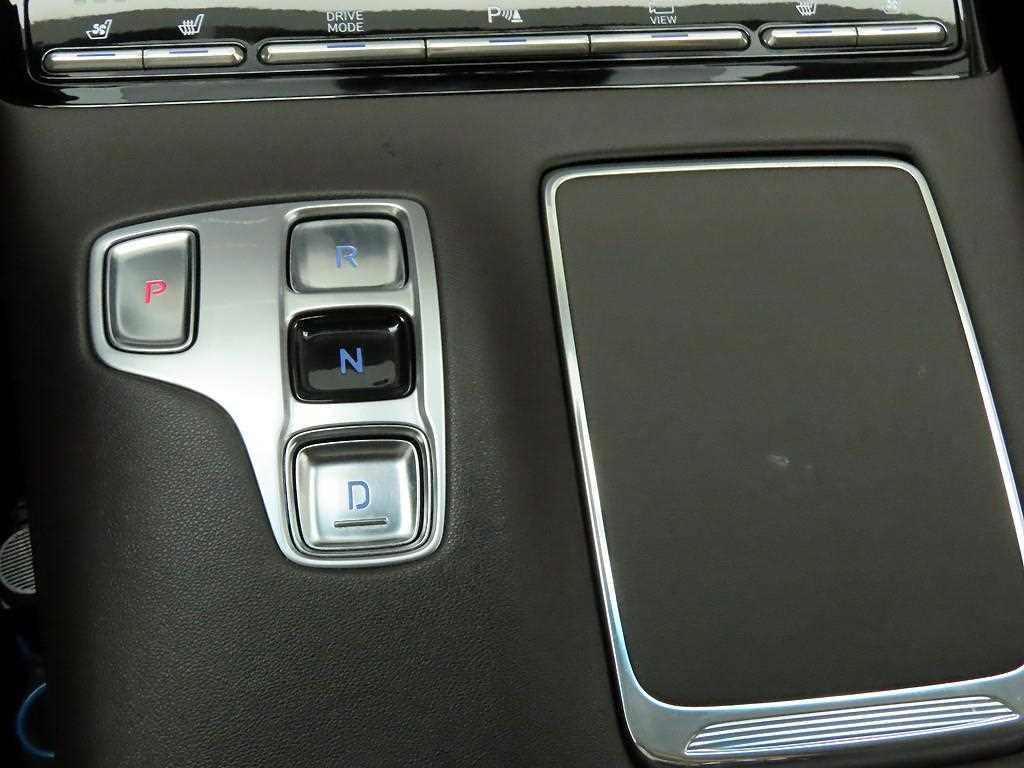 HYUNDAI Grandeur - Vista 11