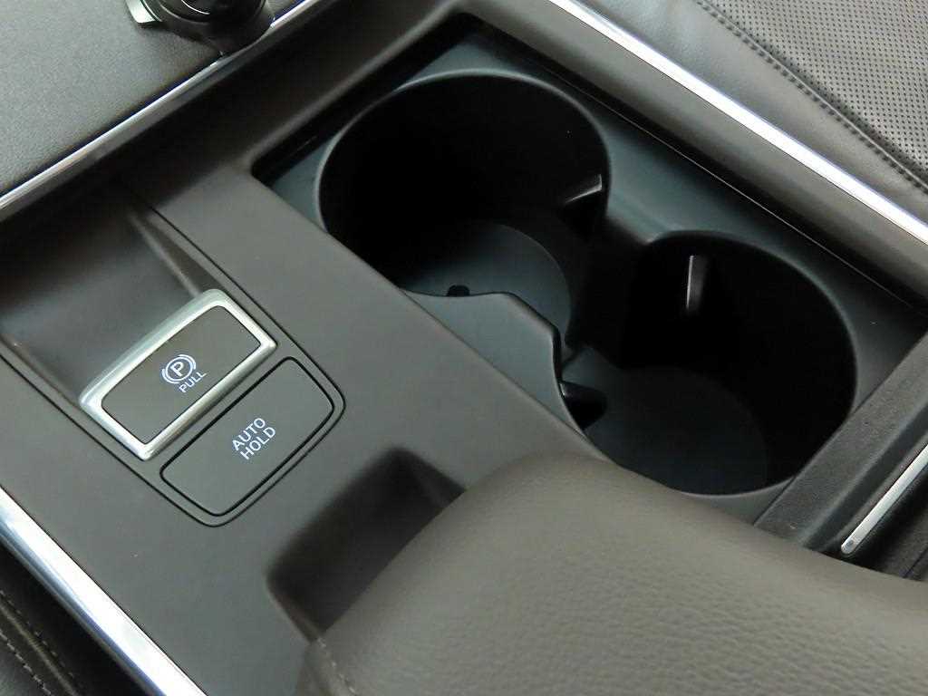 HYUNDAI Grandeur - Vista 12