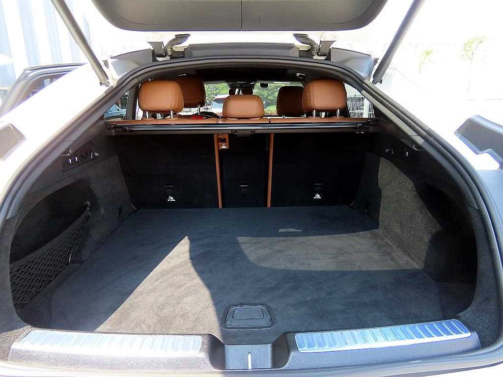 Mercedes Benz GLC Class 2022 Blanco - Importación desde Corea - HF Imports Iquique - Foto 16