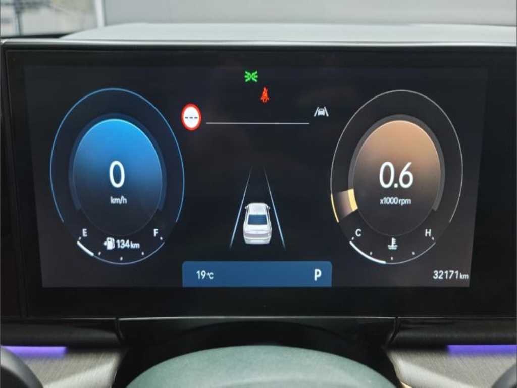 HYUNDAI Grandeur - Vista 6