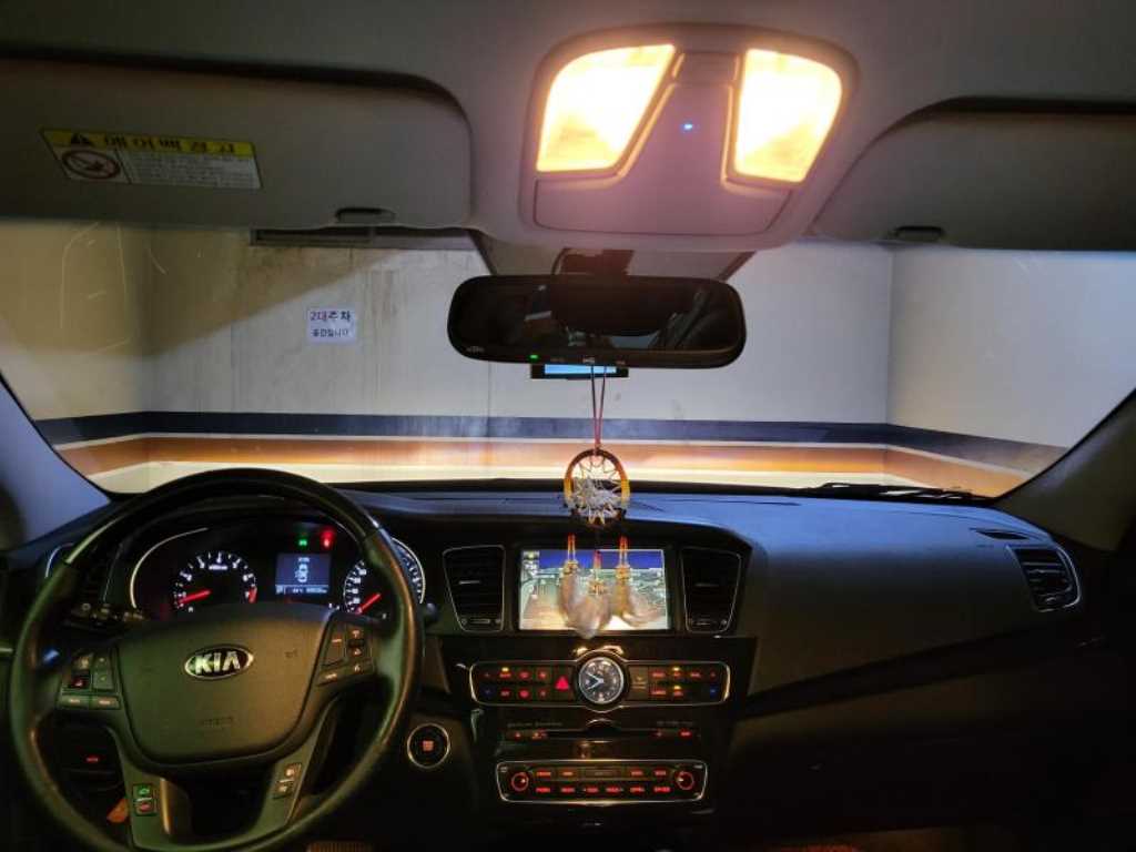 KIA K7 - Vista 5