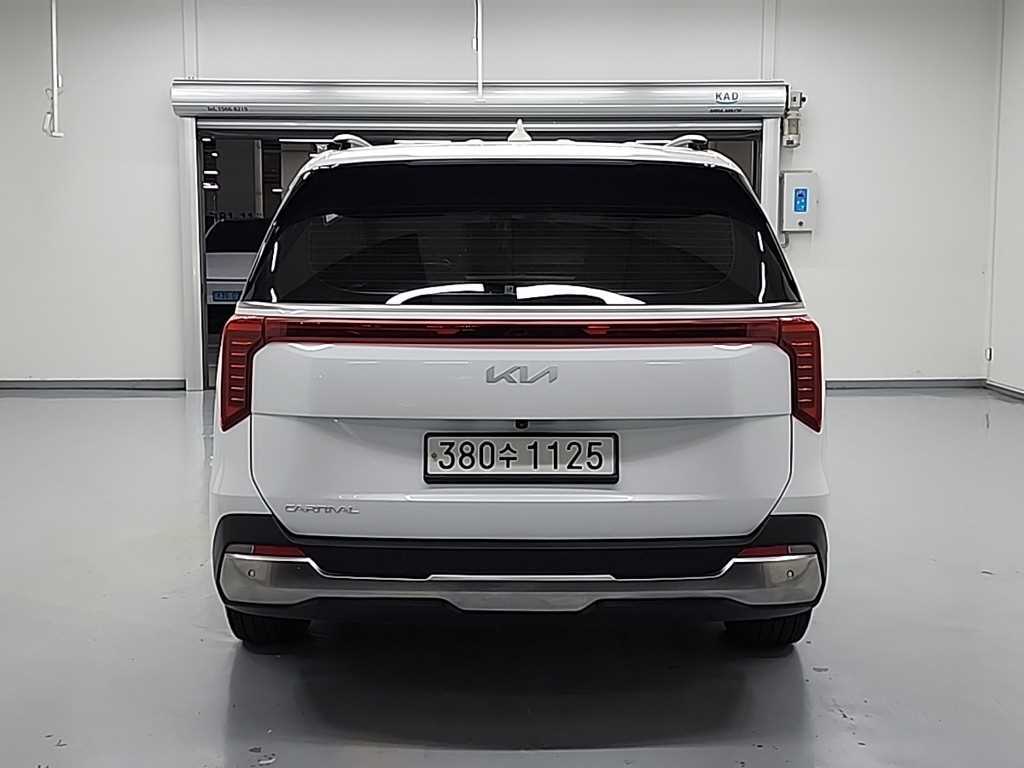 KIA Carnival - Vista 3