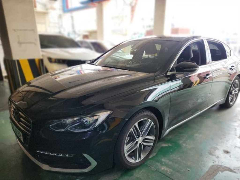 HYUNDAI Grandeur - Vista 2