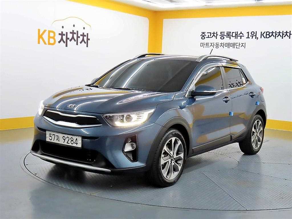 KIA Stonic 2018 Azul - Importación desde Corea - HF Imports Iquique - Foto 1
