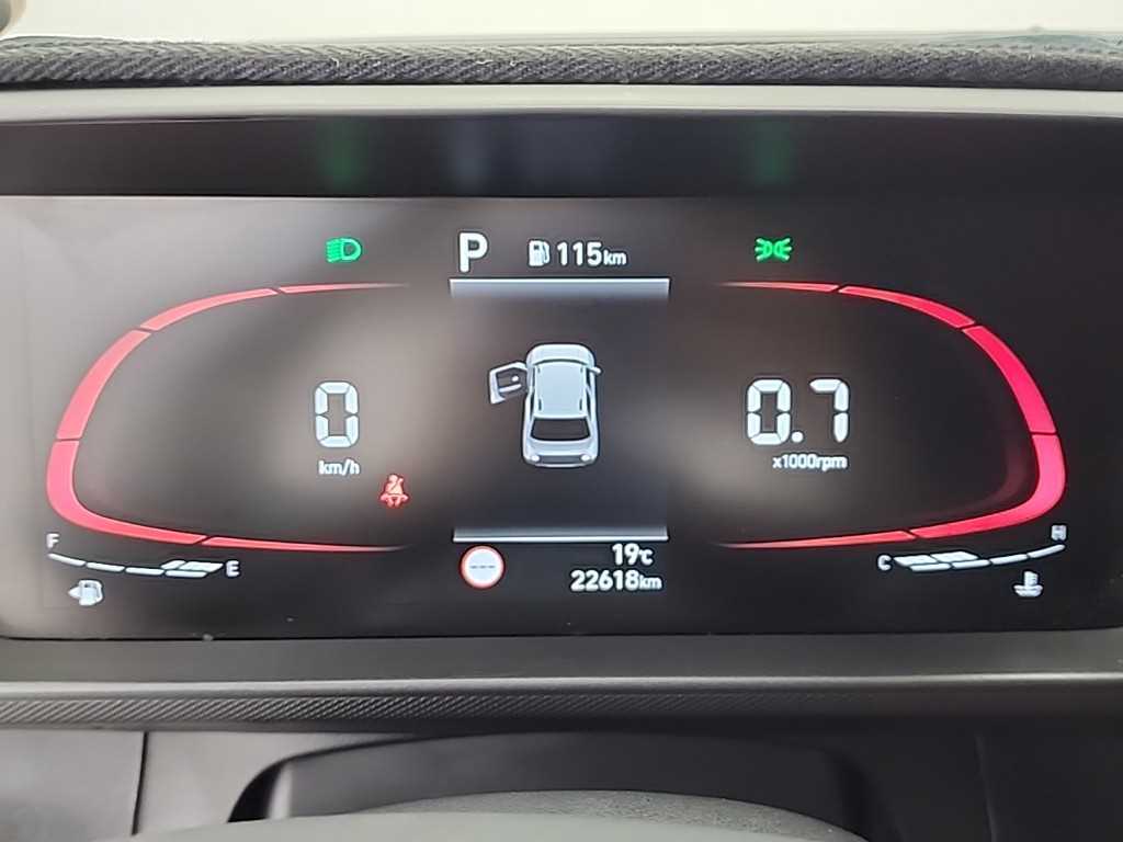 HYUNDAI Casper - Vista 6