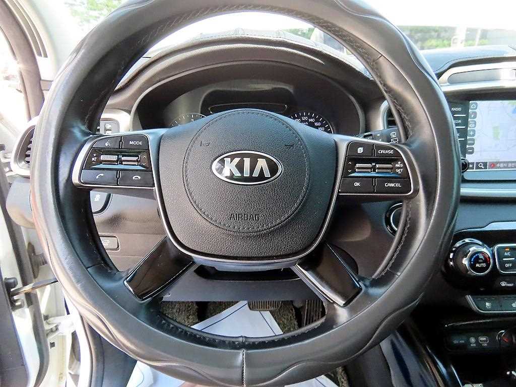 KIA Sorento - Vista 8