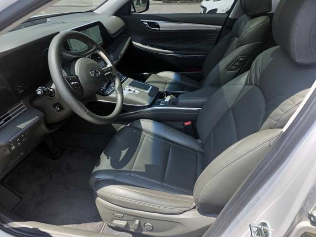 HYUNDAI Grandeur - Vista 8