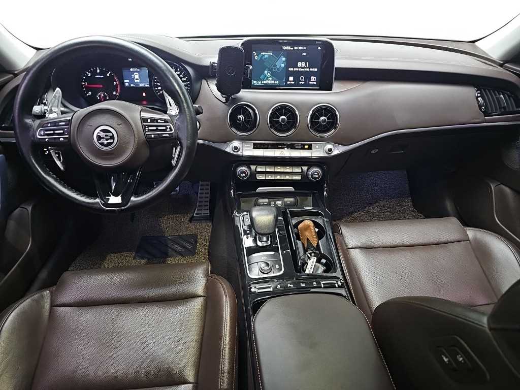 KIA Stinger - Vista 7