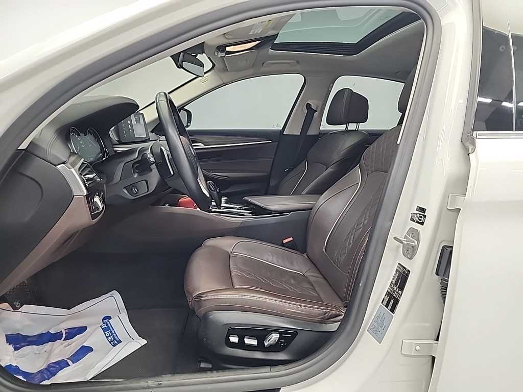 BMW 5 Series - Vista 11