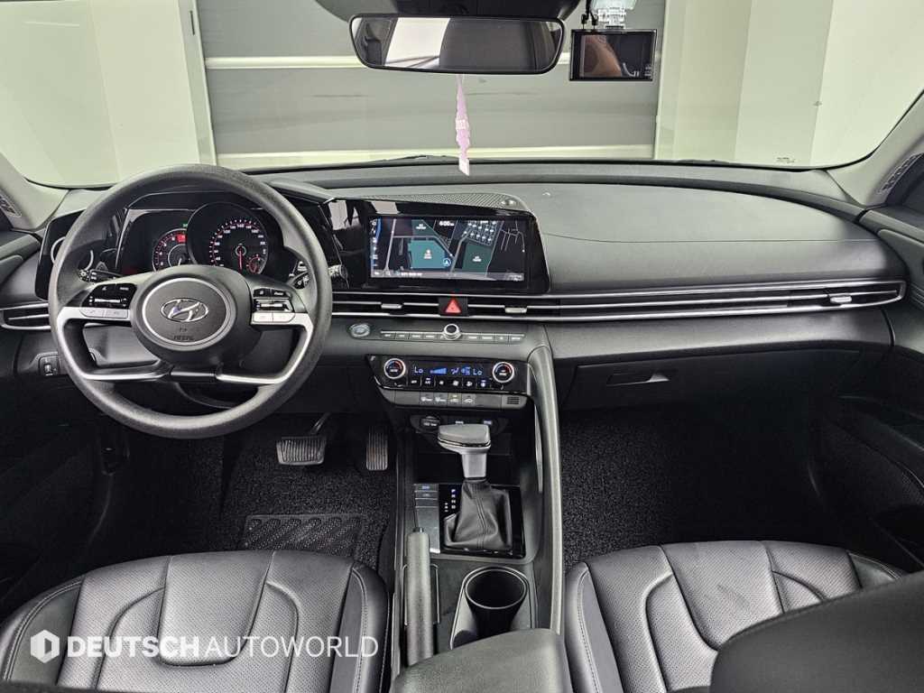 HYUNDAI Avante - Vista 7