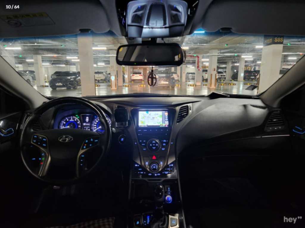 HYUNDAI Grandeur - Vista 4
