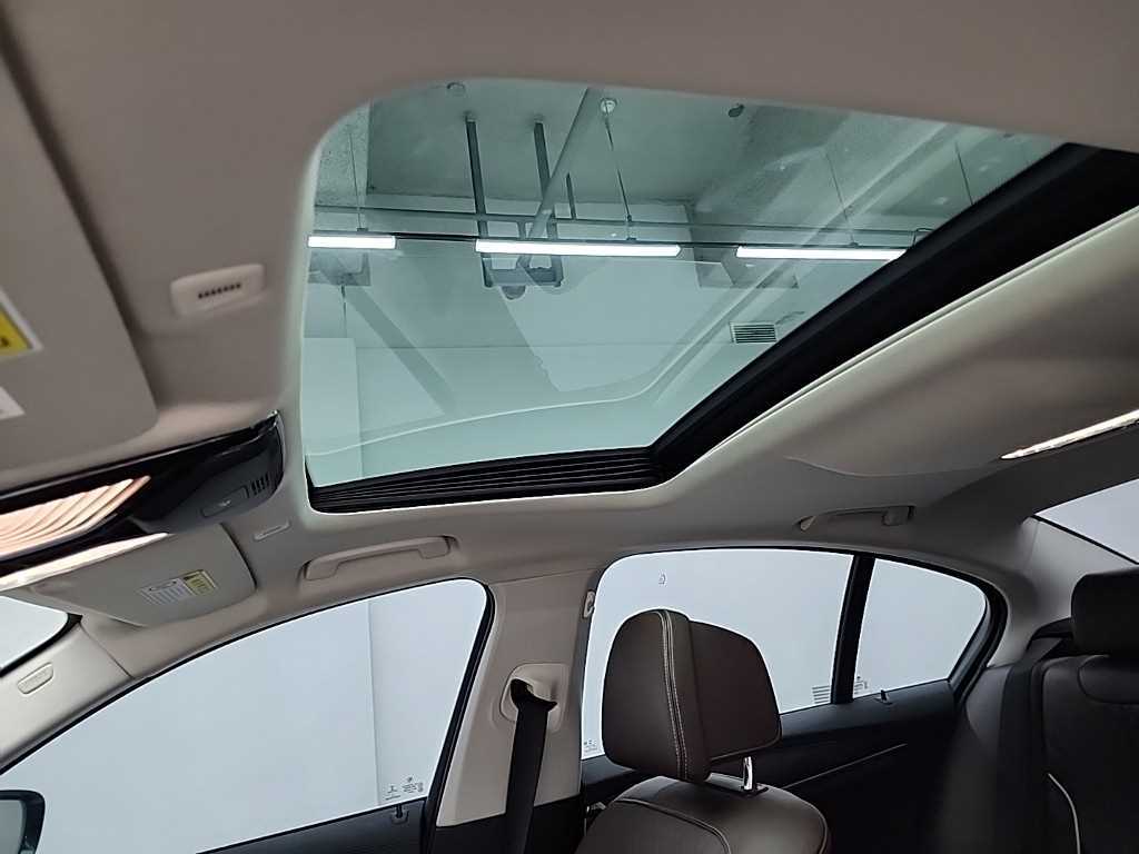 BMW 5 Series 2018 Blanco - Importación desde Corea - HF Imports Iquique - Foto 14