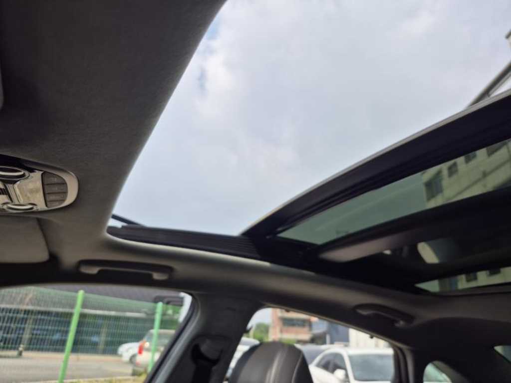 HYUNDAI Grandeur - Vista 11