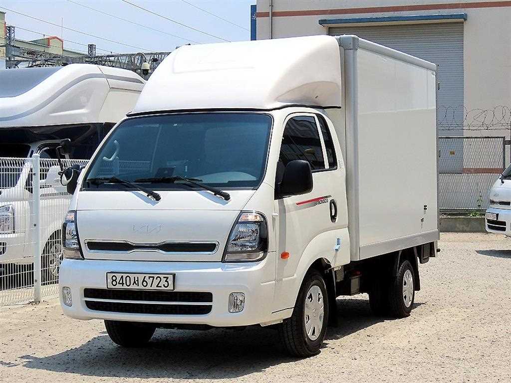 Small Truck Normal Box(High Deck) 2025 Blanco - Importación desde Corea - HF Imports Iquique - Foto 1