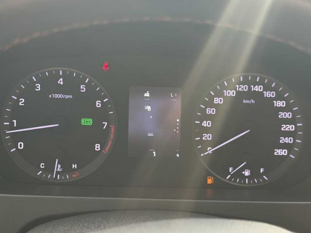 HYUNDAI Sonata - Vista 7
