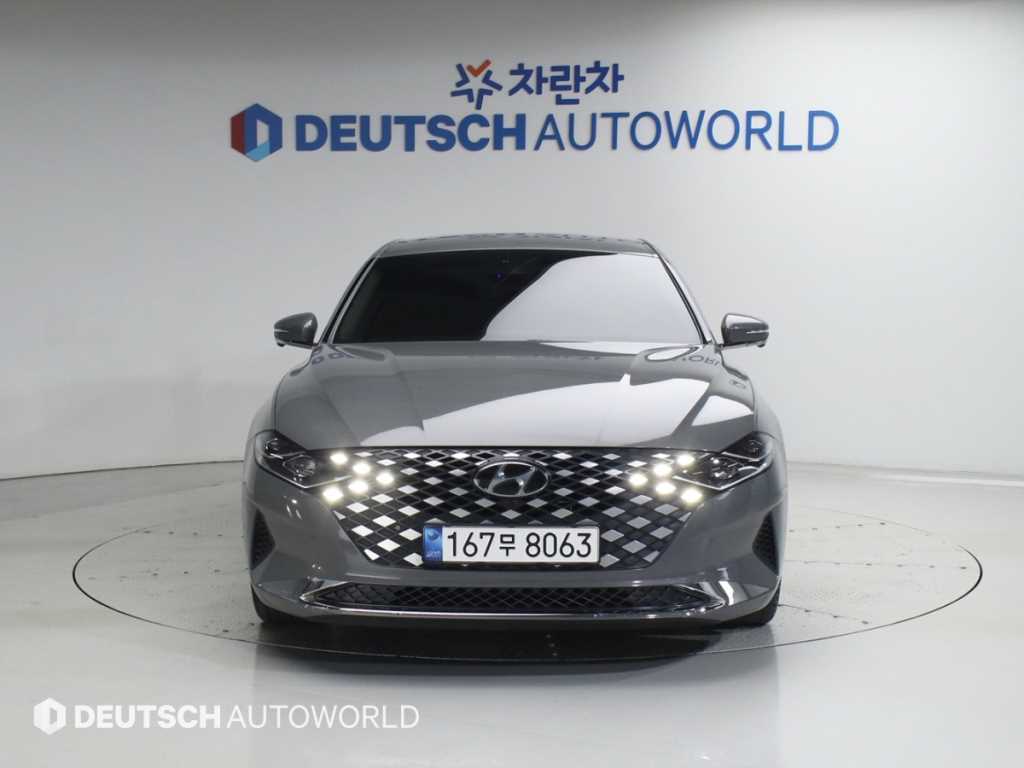 HYUNDAI Grandeur - Vista 3