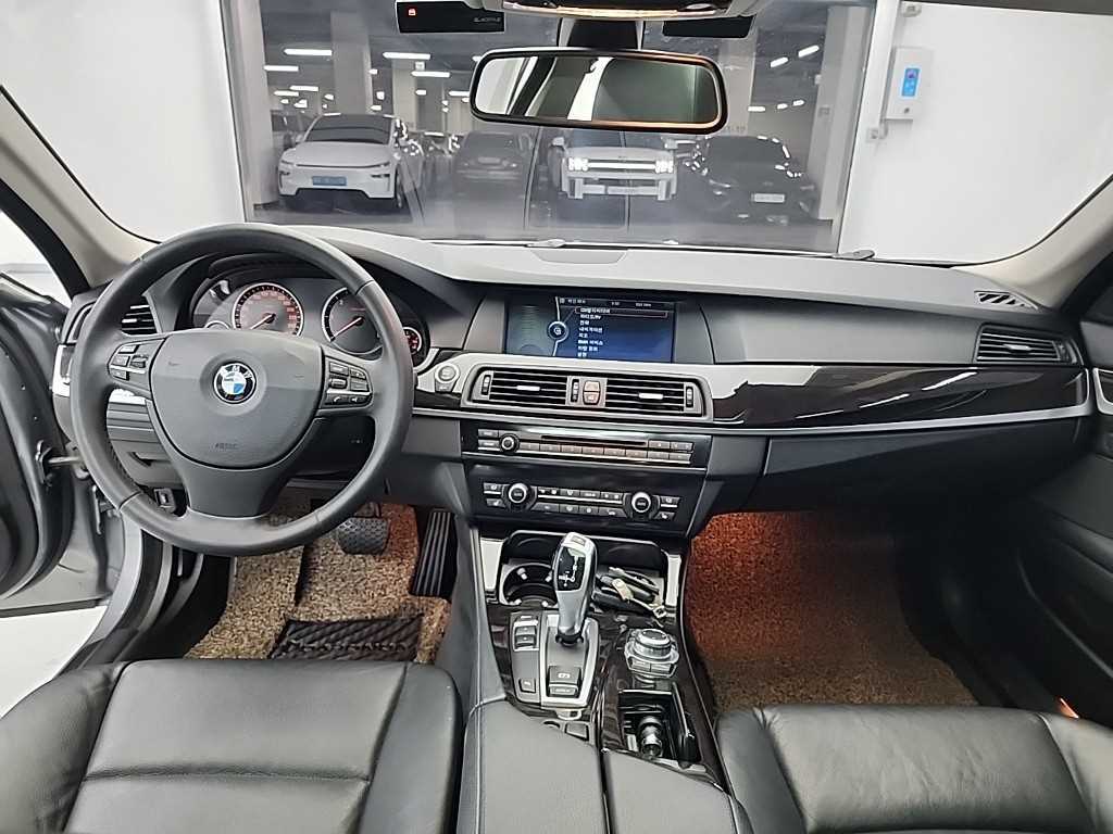 BMW 5 Series - Vista 7
