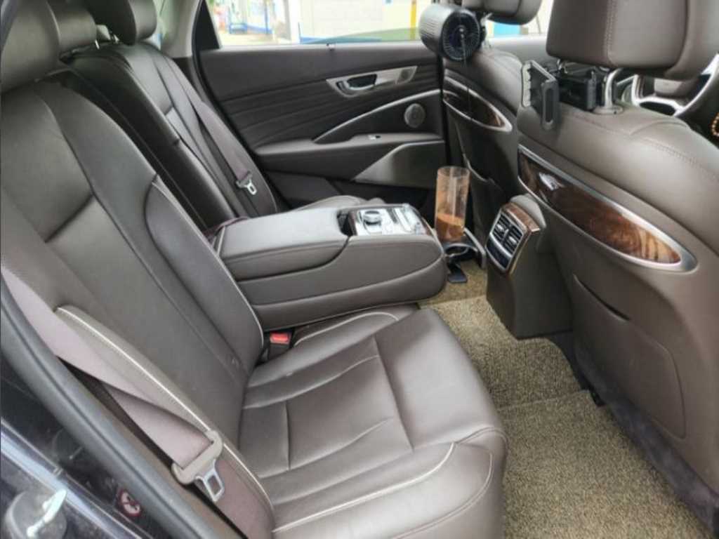 KIA K9 - Vista 6
