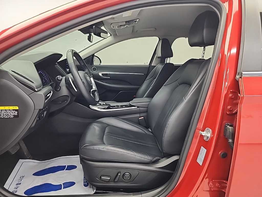 HYUNDAI Sonata - Vista 11