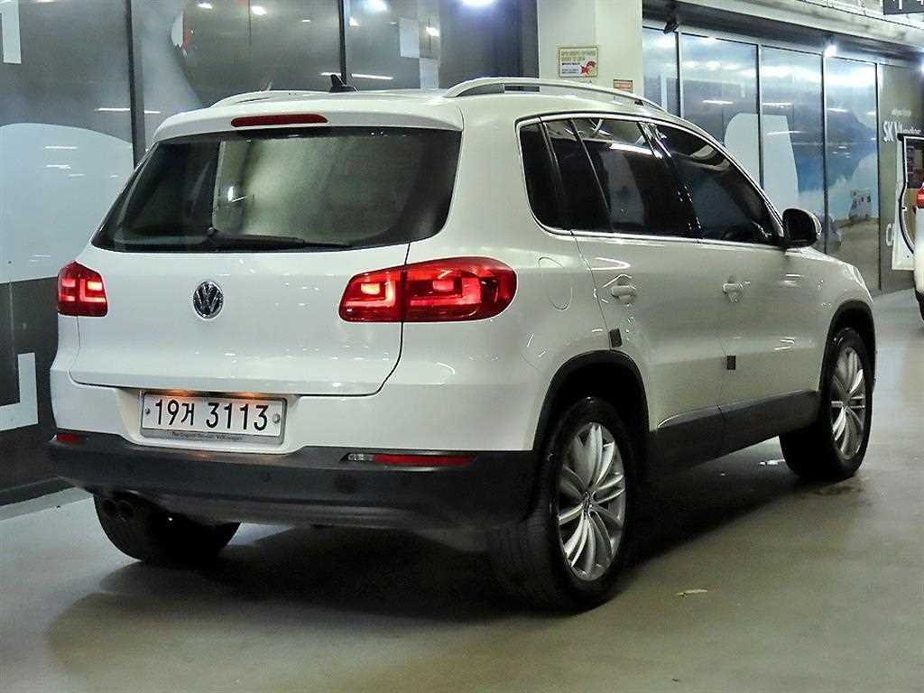 Volkswagen Tiguan - Vista 4