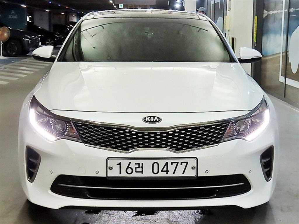 KIA K5 - Vista 2