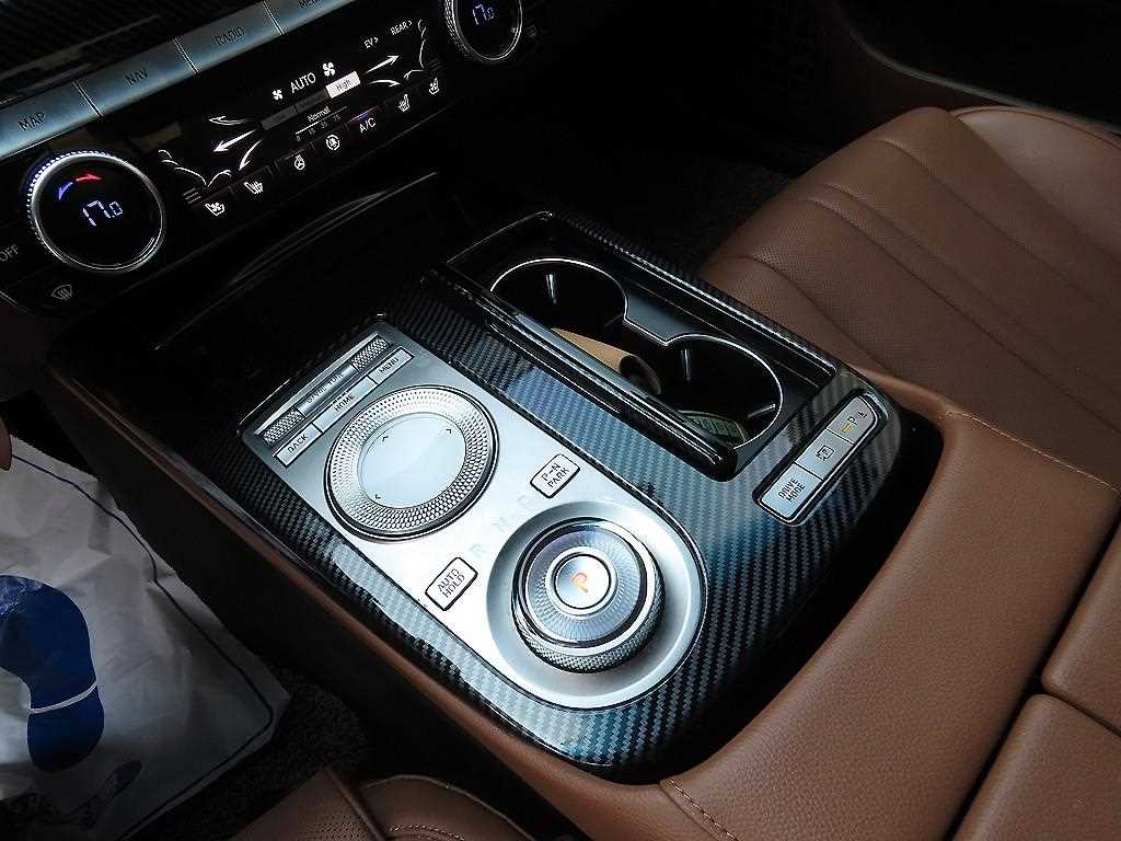 Genesis G80 - Vista 11