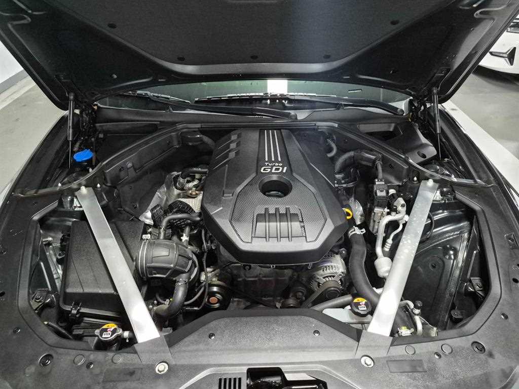 Genesis G70 - Vista 9