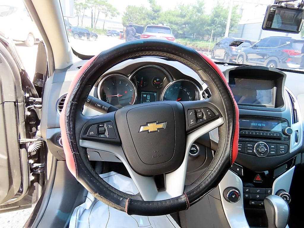 Chevrolet Cruise - Vista 8