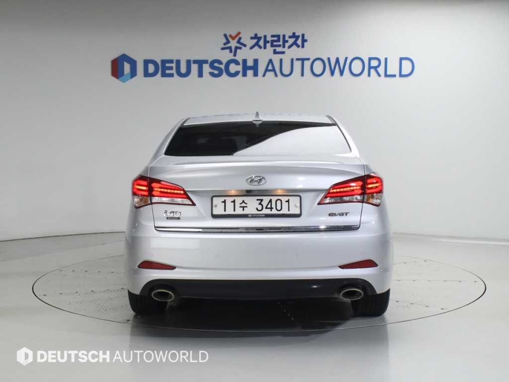 HYUNDAI i40 - Vista 3