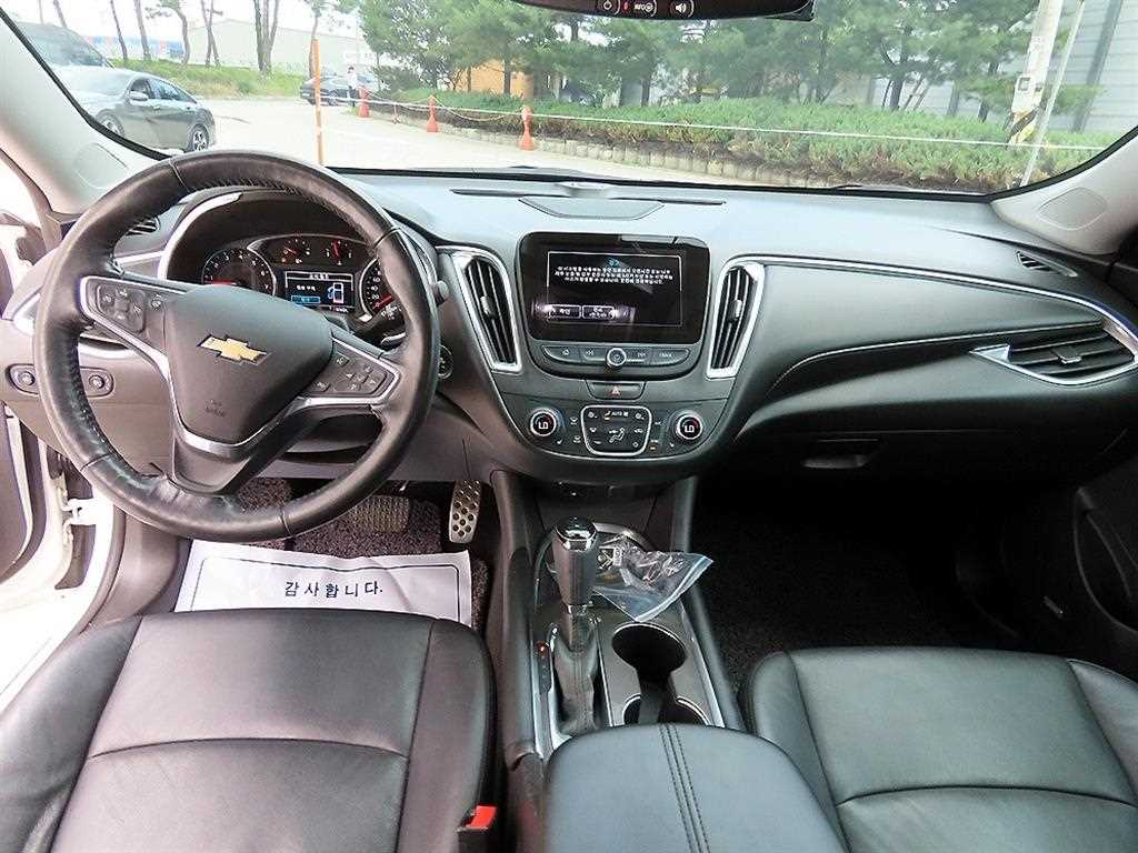 Chevrolet Malibu - Vista 7