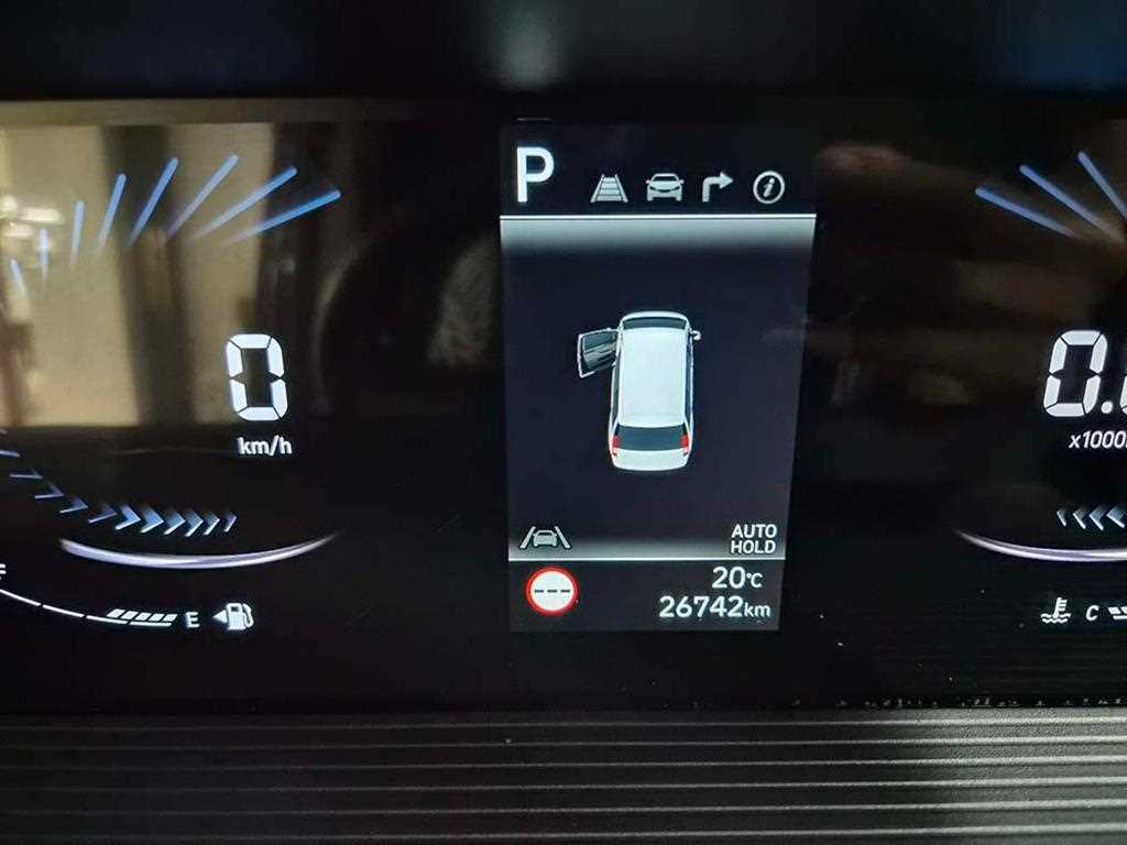 HYUNDAI Staria - Vista 9