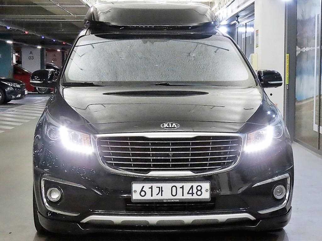 KIA Carnival - Vista 2