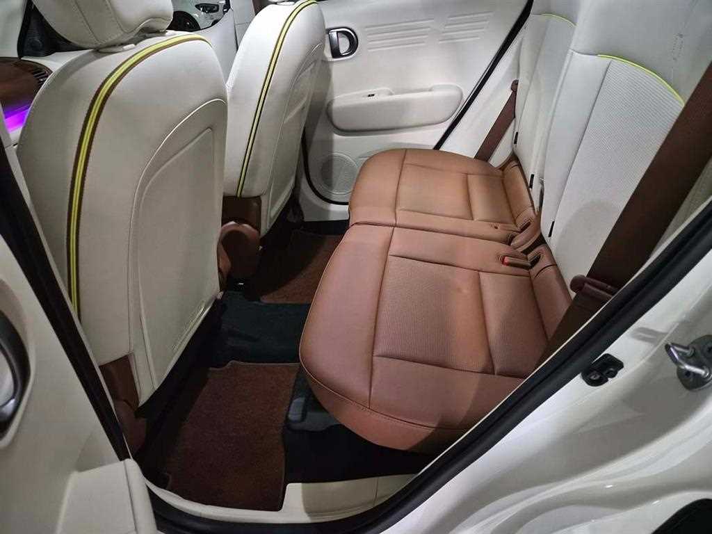 HYUNDAI Casper - Vista 7