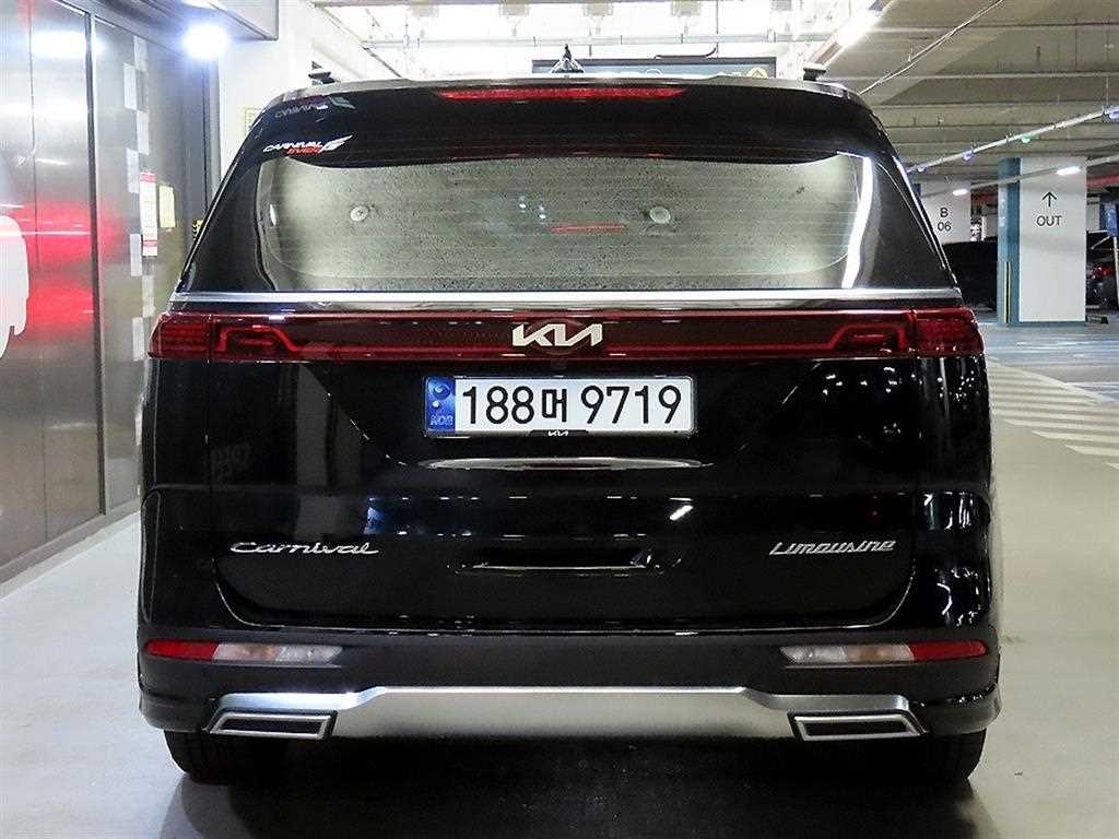 KIA Carnival - Vista 5