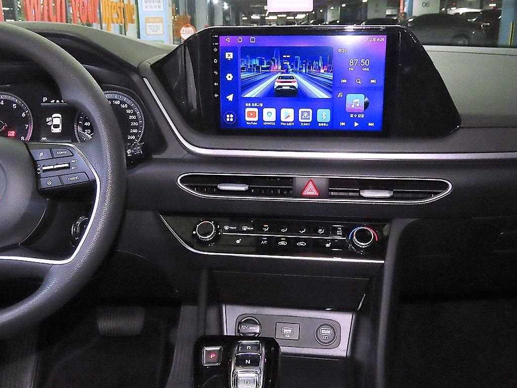 HYUNDAI Sonata - Vista 11