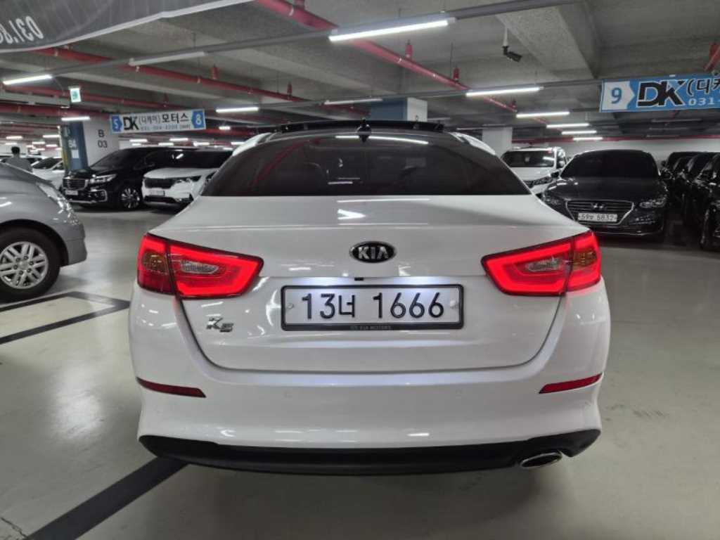 KIA K5 - Vista 4