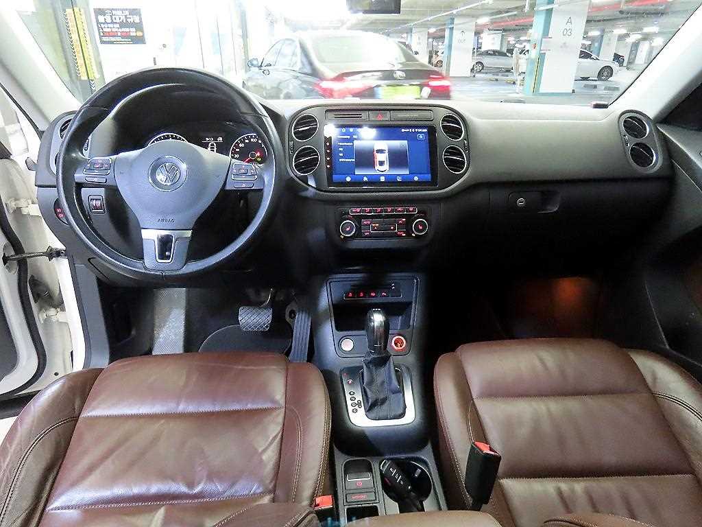 Volkswagen Tiguan - Vista 10