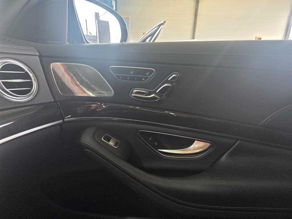 Mercedes Benz S Class - Vista 7