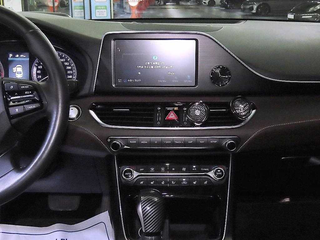 HYUNDAI Grandeur - Vista 11