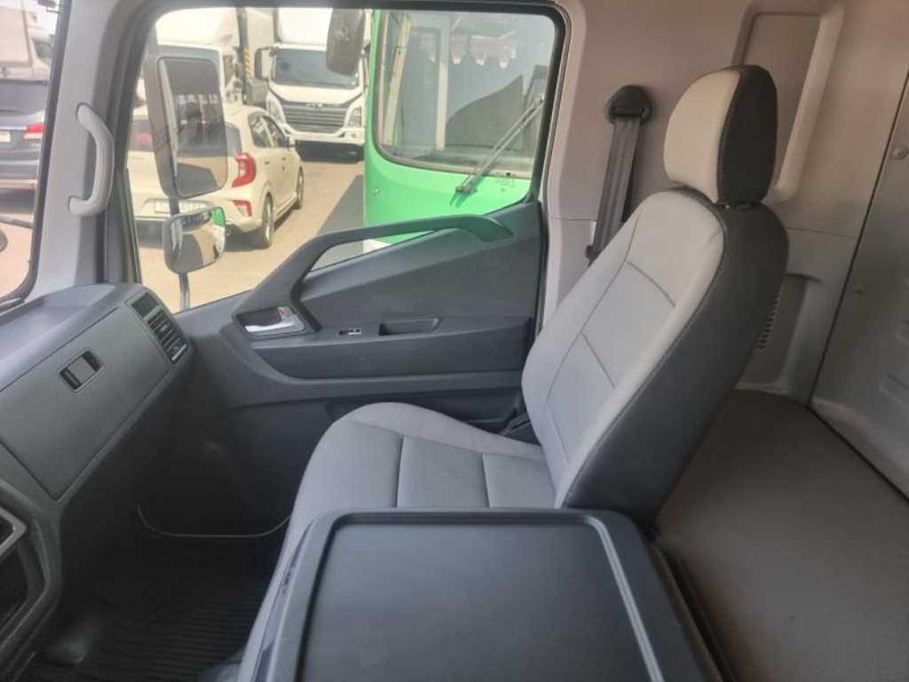 medium and large cargo truck 2021 Blanco - Importación desde Corea - HF Imports Iquique - Foto 16